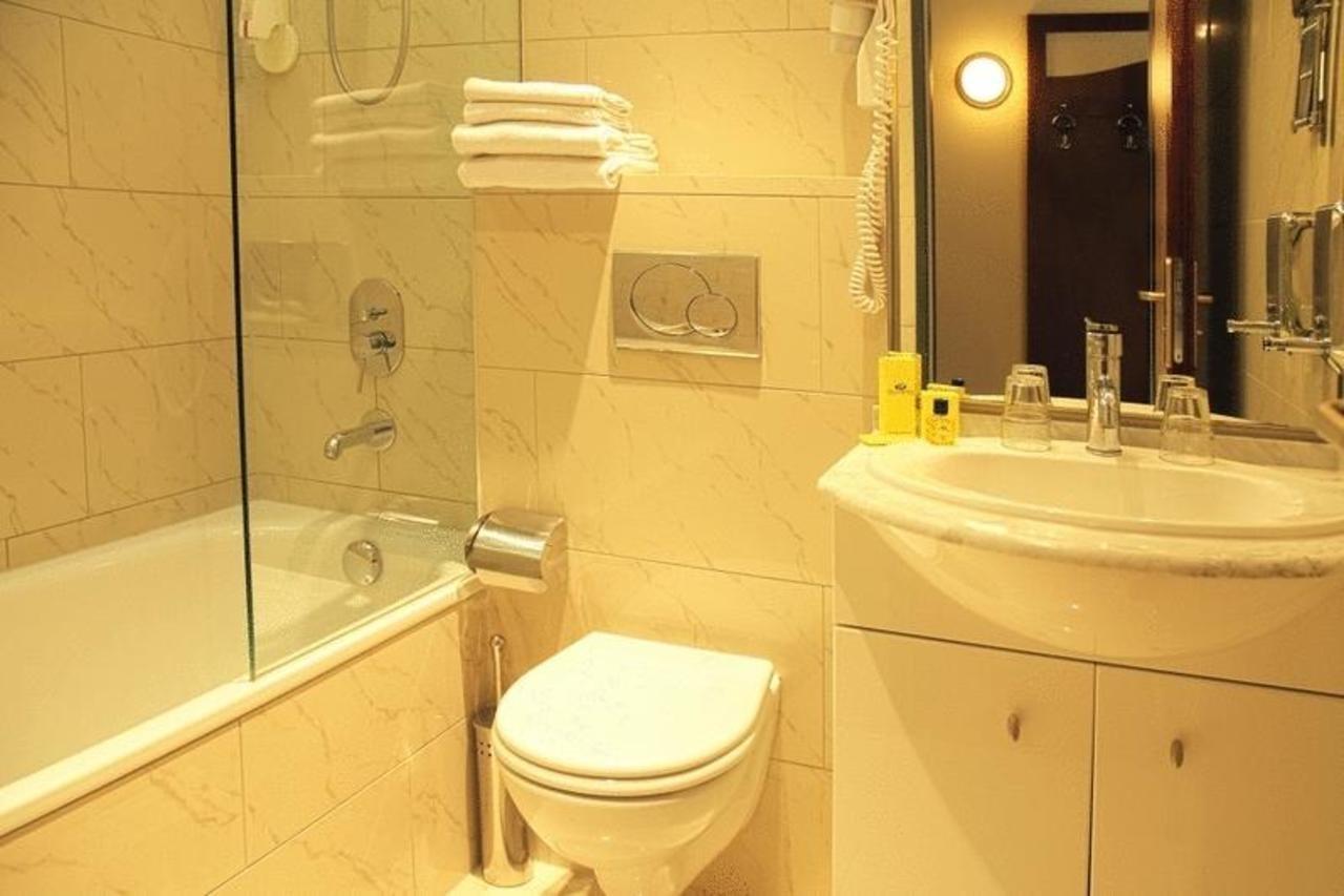 Atlas City Hotel Munich Room photo
